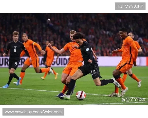 荷兰客战波兰，橙衣军团取胜即可锁定世界杯席位